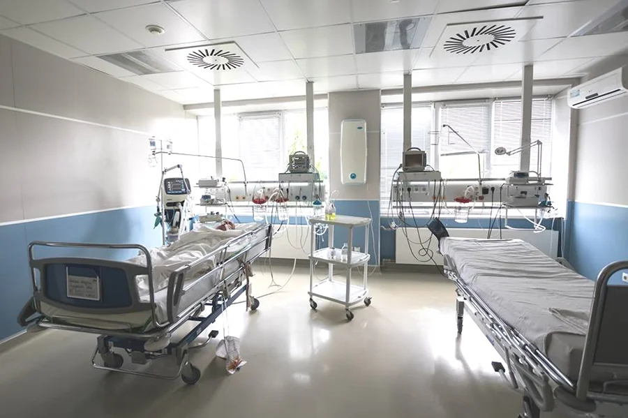 За год работы в отделениях онкологии и колопроктологии больницы на улице Летней проведено более 700 операций