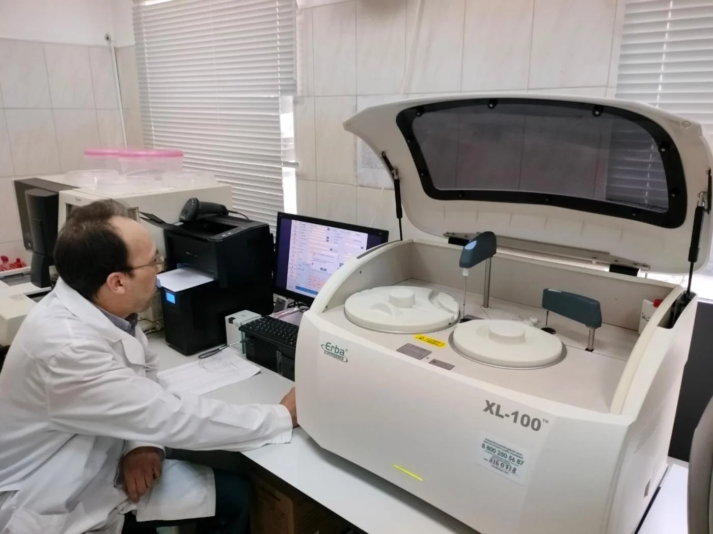 Полесская больница получила автоматический анализатор газов крови