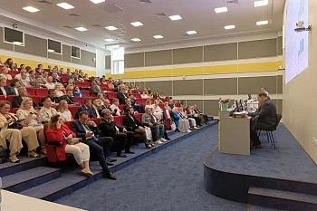 В онкоцентре в Родниках открылась «Академия онкологов России» В онкоцентре в Родниках открылась «Академия онкологов России»