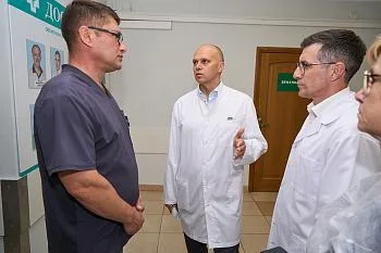 Алексей Беспрозванных: Важно перевести пациентов в круглосуточный стационар онкоцентра без риска для их жизни Алексей Беспрозванных: Важно перевести пациентов в круглосуточный стационар онкоцентра без риска для их жизни